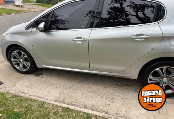 Autos - Peugeot 208 Feline 2014 Nafta 83700Km - En Venta
