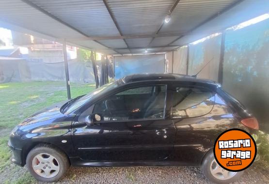 Autos - Peugeot 206 2006 Nafta 220000Km - En Venta