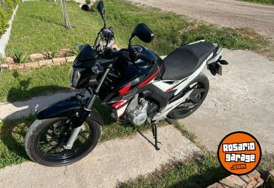 Motos - Honda cb 250 2018 Nafta 16000Km - En Venta