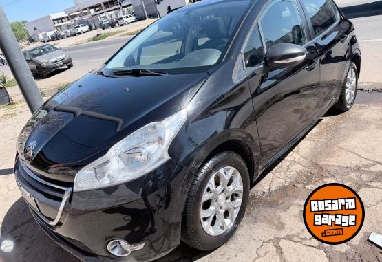 Autos - Peugeot 208 allure 1.6 2014 Nafta 135500Km - En Venta