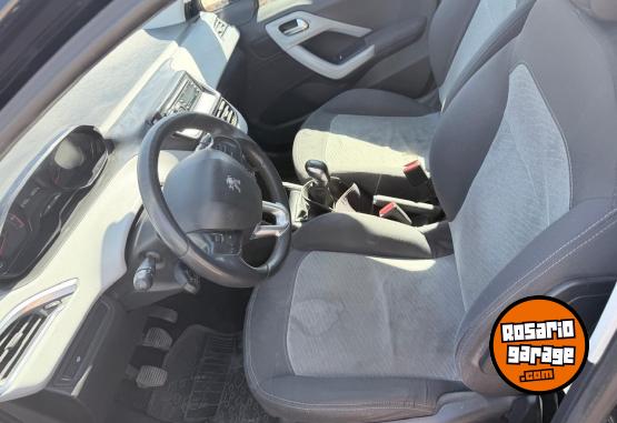 Autos - Peugeot 208 allure 1.6 2014 Nafta 135500Km - En Venta