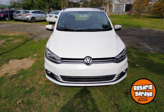 Autos - Volkswagen SURAN HIGHLINE NAVEGADOR 2017 Nafta 113000Km - En Venta