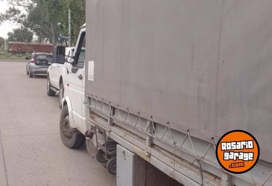 Utilitarios - Iveco Dayli 2006 Diesel 111111Km - En Venta