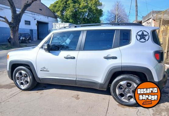 Camionetas - Jeep Renegade 2016 Nafta 75500Km - En Venta