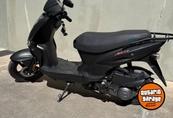 Motos - Kymco Agility 2023 Nafta 13000Km - En Venta