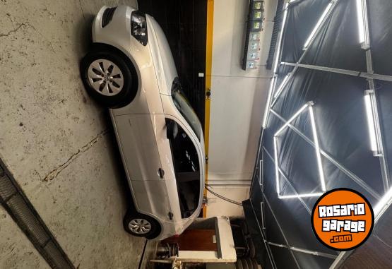 Autos - Volkswagen Gol Trend 1.6 2015 Nafta 85200Km - En Venta