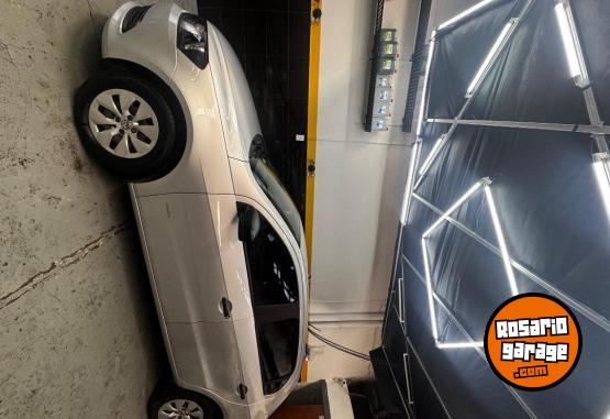 Autos - Volkswagen Gol Trend 1.6 2015 Nafta 85200Km - En Venta