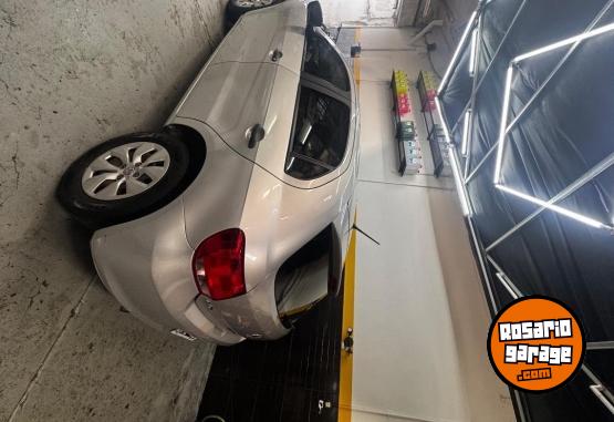 Autos - Volkswagen Gol Trend 1.6 2015 Nafta 85200Km - En Venta