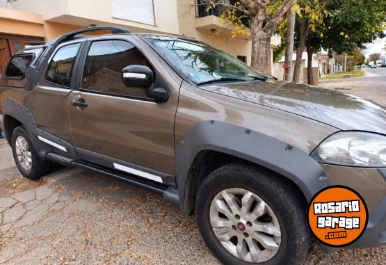 Autos - Fiat Strada 2013 GNC 175000Km - En Venta