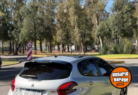 Autos - Peugeot 208 GT 2018 Nafta 69000Km - En Venta
