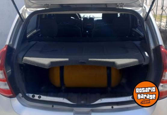 Autos - Renault SANDERO 1.6 PACK PLUS 2012 GNC 175000Km - En Venta