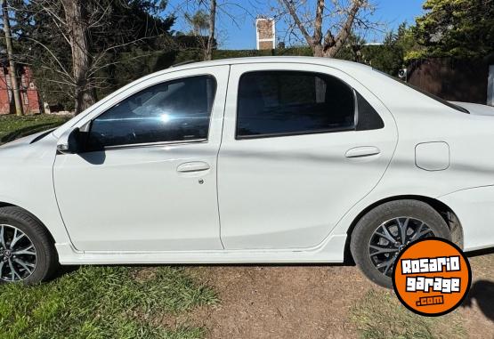 Autos - Toyota Etios 2023 Nafta 95000Km - En Venta