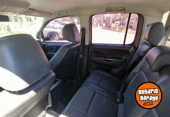 Camionetas - Volkswagen Amarok 2.0 140HP TRENDLIN 2021 Diesel 100000Km - En Venta