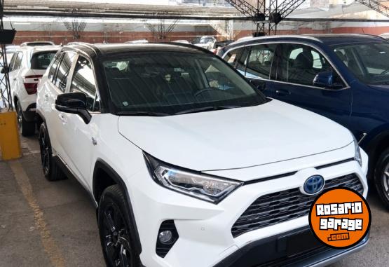 Camionetas - Toyota Rav4 4x4 limited Híbrida 2020 Electrico / Hibrido 70000Km - En Venta