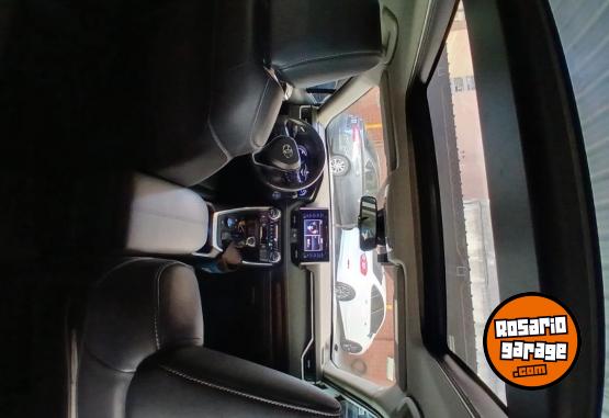 Camionetas - Toyota Rav4 4x4 limited Híbrida 2020 Electrico / Hibrido 70000Km - En Venta