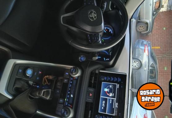 Camionetas - Toyota Rav4 4x4 limited Híbrida 2020 Electrico / Hibrido 70000Km - En Venta