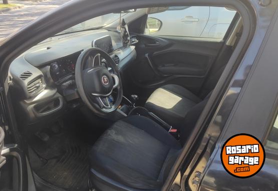 Autos - Fiat Argo 2020 Nafta 82000Km - En Venta