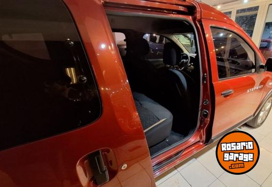 Autos - Renault Kangoo Stepway 2022 Diesel 70000Km - En Venta