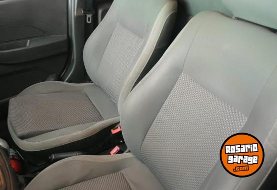 Utilitarios - Chevrolet Montana 2013 GNC 140000Km - En Venta