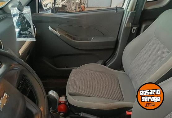 Utilitarios - Chevrolet Montana 2013 GNC 140000Km - En Venta