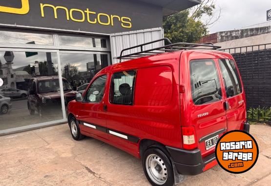 Utilitarios - Peugeot Partner 2010 Diesel 123Km - En Venta
