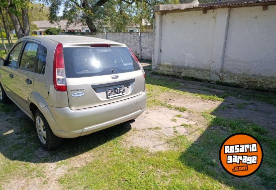 Autos - Ford Ambiente MP3 2008 Nafta 210000Km - En Venta