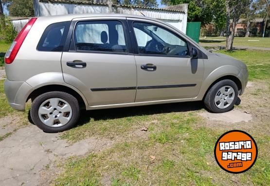 Autos - Ford Ambiente MP3 2008 Nafta 210000Km - En Venta