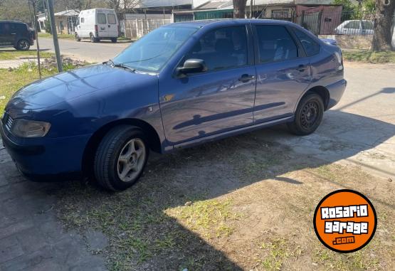 Autos - Seat Cordoba 2001 Diesel 200000Km - En Venta