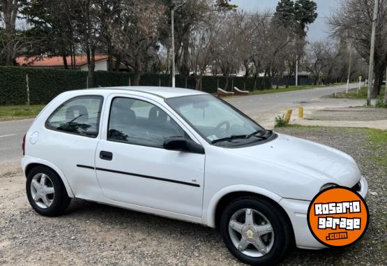 Autos - Chevrolet Corsa Classic 2000 Nafta 70000Km - En Venta