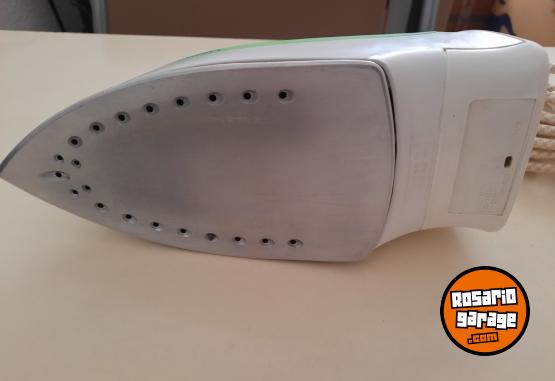 Hogar - Plancha de ropa a vapor - En Venta