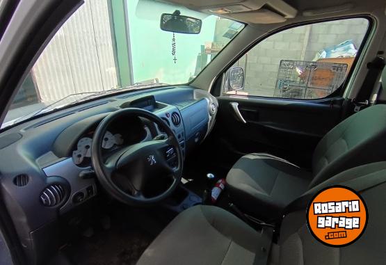 Utilitarios - Peugeot PARTNER PATAGONICA 2018 Nafta 23400Km - En Venta