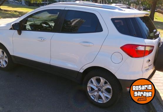 Autos - Ford Eco sport titanium 2017 Nafta 70000Km - En Venta