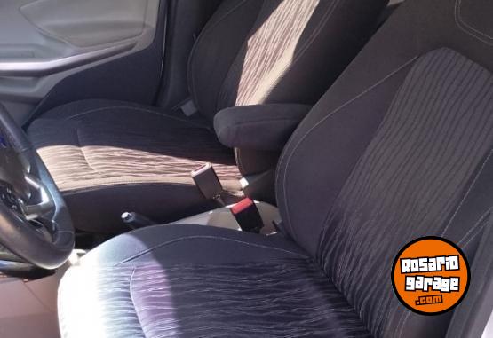 Autos - Ford Eco sport titanium 2017 Nafta 70000Km - En Venta