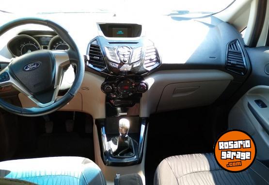 Autos - Ford Eco sport titanium 2017 Nafta 70000Km - En Venta
