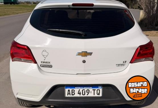 Autos - Chevrolet ONIX LT 2017 Nafta 150000Km - En Venta