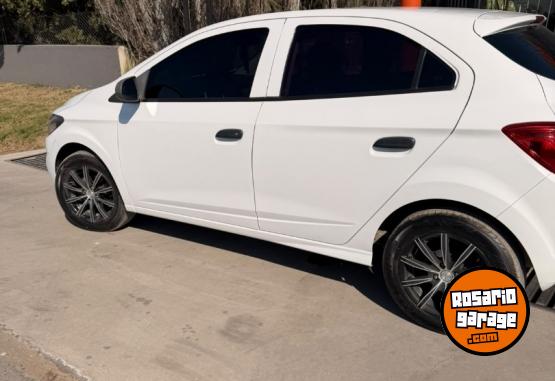 Autos - Chevrolet ONIX LT 2017 Nafta 150000Km - En Venta
