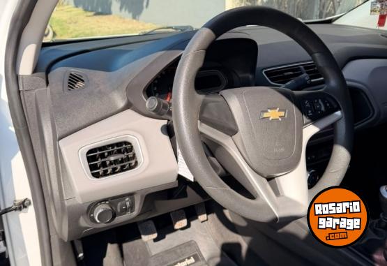 Autos - Chevrolet ONIX LT 2017 Nafta 150000Km - En Venta