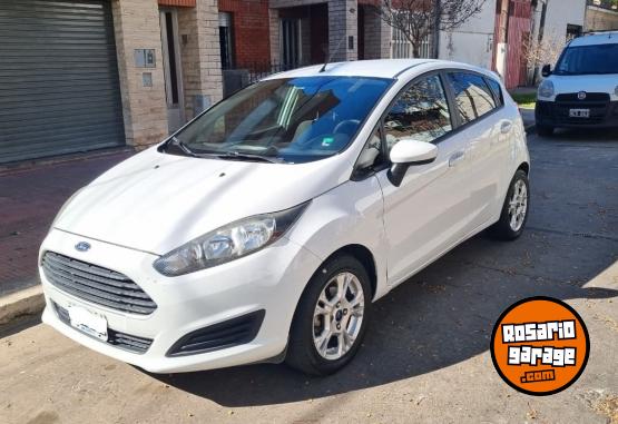 Autos - Ford Fiesta Kinetic 2014 Nafta 109000Km - En Venta