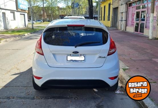 Autos - Ford Fiesta Kinetic 2014 Nafta 109000Km - En Venta