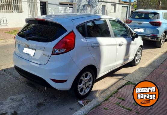 Autos - Ford Fiesta Kinetic 2014 Nafta 109000Km - En Venta