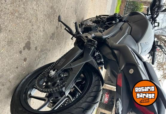 Motos - Bajaj Dominar 400 2025 Nafta 6200Km - En Venta