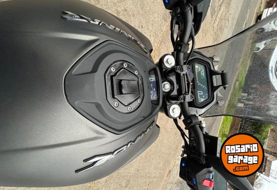 Motos - Bajaj Dominar 400 2025 Nafta 6200Km - En Venta
