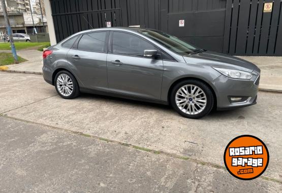 Autos - Ford Focus 2014 Nafta 114000Km - En Venta