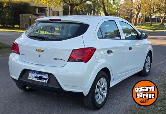 Autos - Chevrolet Onix LT 2017 Nafta 98000Km - En Venta