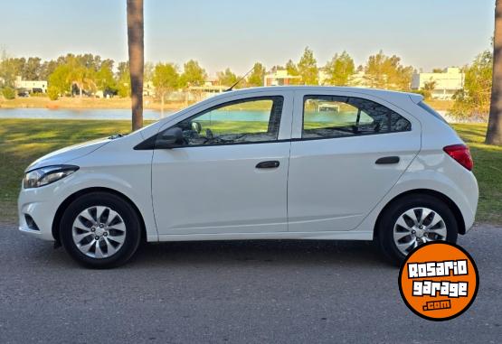 Autos - Chevrolet Onix LT 2017 Nafta 98000Km - En Venta