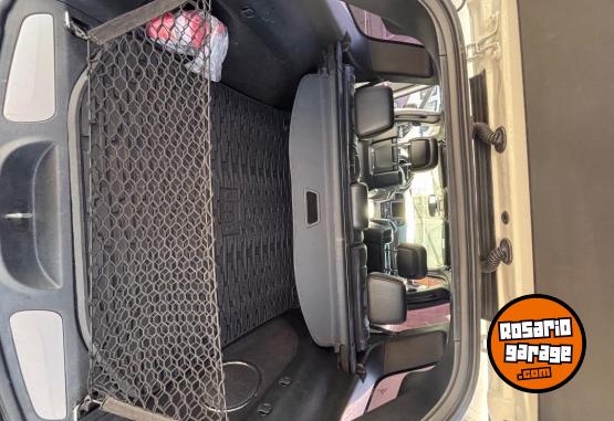 Camionetas - Jeep Grand Cherokee Overland 2017 Nafta 140000Km - En Venta