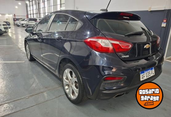 Autos - Chevrolet CRUZE LT MT 5PTAS 2021 Nafta 97000Km - En Venta