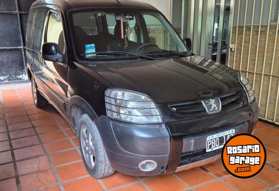 Utilitarios - Peugeot Partner patagonica 2015 Diesel 135000Km - En Venta