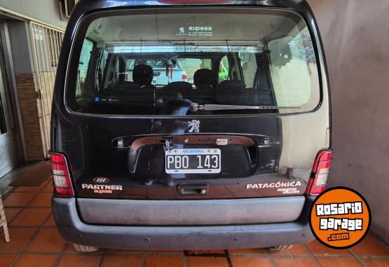 Utilitarios - Peugeot Partner patagonica 2015 Diesel 135000Km - En Venta