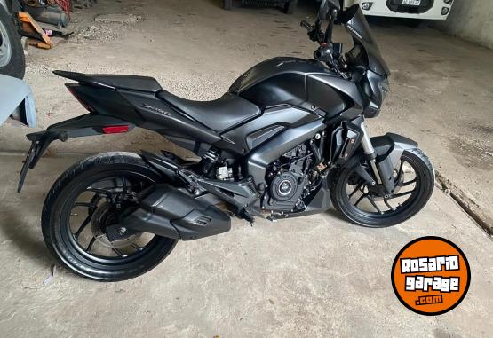 Motos - Bajaj Dominar y mondial 2021 Nafta 24000Km - En Venta